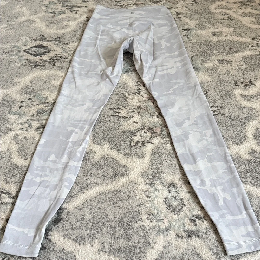 Lululemon Wunder Under High-Rise Tight 28